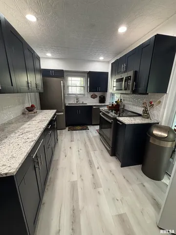 $189,900 | 1004 Bryn Mawr Boulevard, Springfield, IL 62703