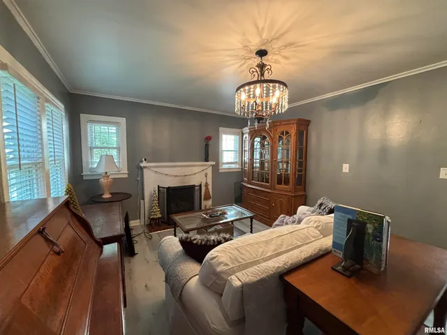 $189,900 | 1004 Bryn Mawr Boulevard, Springfield, IL 62703