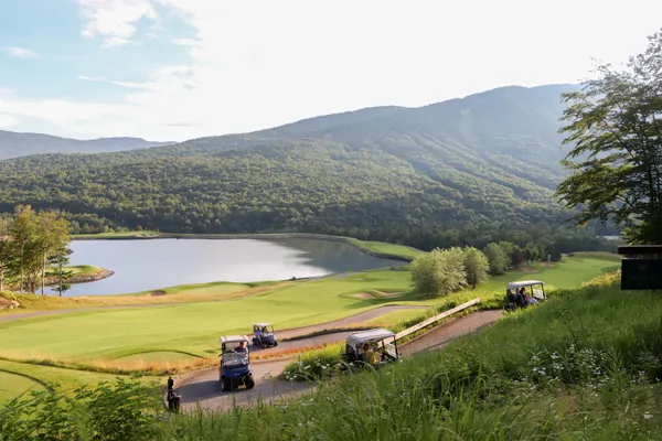 $270,000 | 7412 Mountain Road, Unit 404 522, Stowe, VT 05672