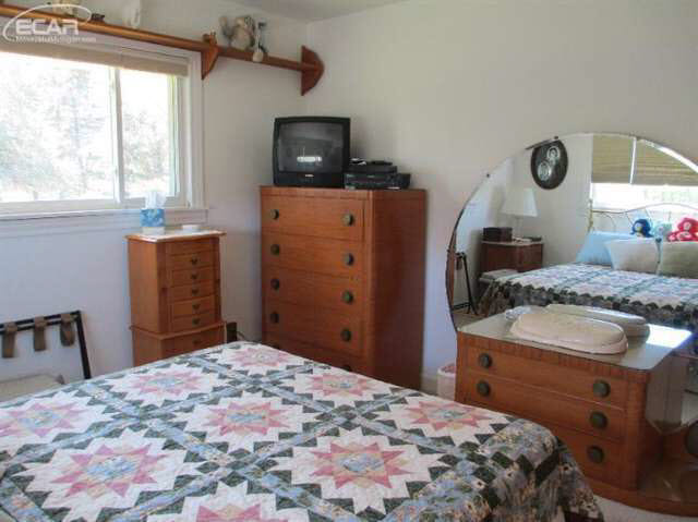 8318 Smith Road Gaines, MI 48436 - Photo 19 of 37 21126760-18.JPG