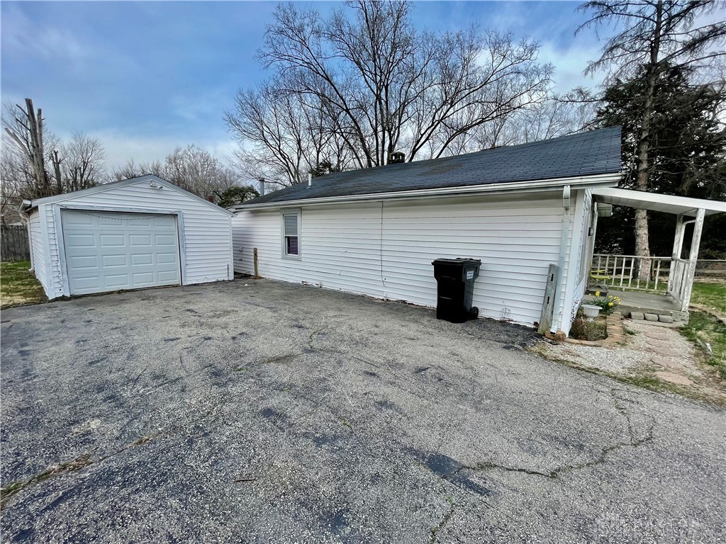 12 Laurel Road Medway, OH 45341 - Photo 2 of 26 Gallery Image 2