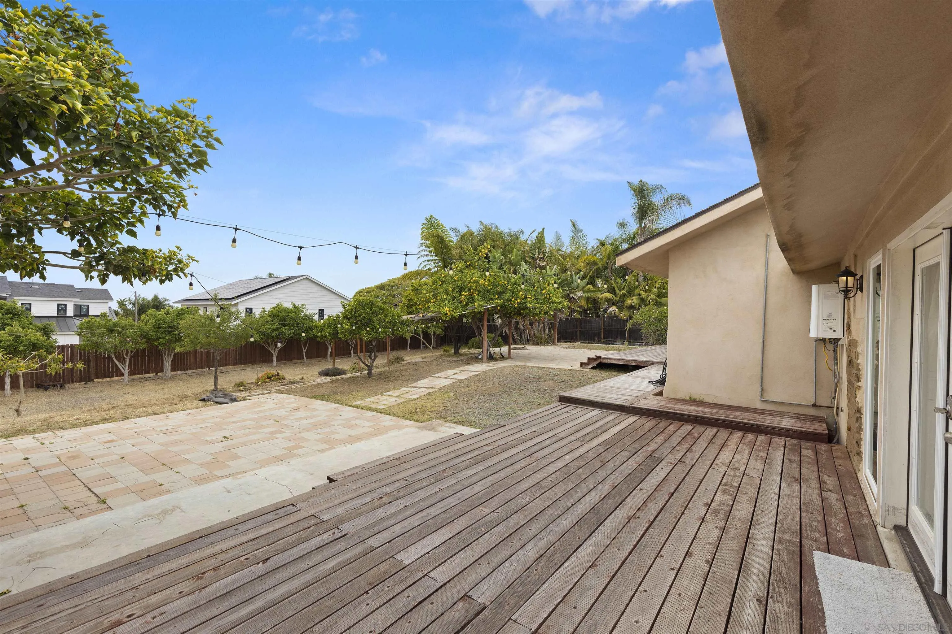 752 Bracero Road Encinitas, CA 92024 - Photo 31 of 46 a view of a backyard of a house
