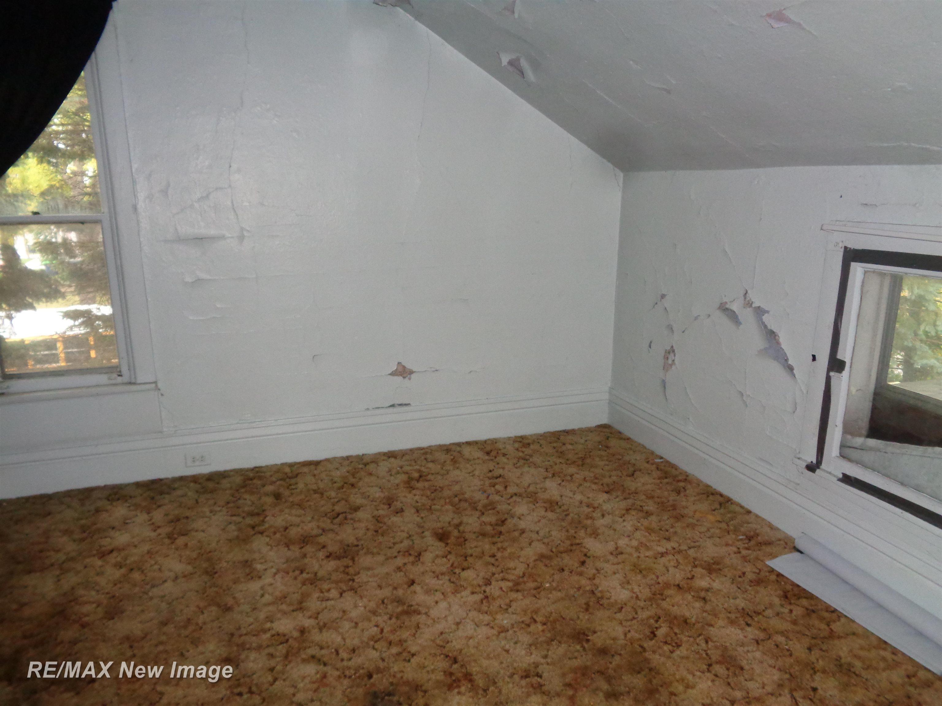 2023 3rd Street Bay City, MI 48708 - Photo 20 of 23 50147431-f036e683-7a49-4b54-bc72-4c3724e19878.JPG