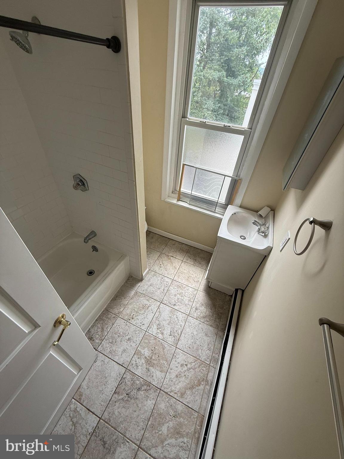 247 Green Lane Philadelphia, PA 19128 - Photo 23 of 25
