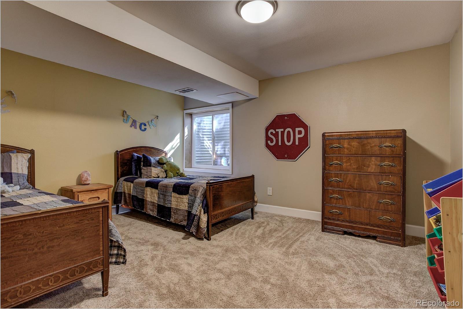 511 Ridgeglen Way Highlands Ranch, CO 80126 - Photo 24 of 33 Gallery Image 24