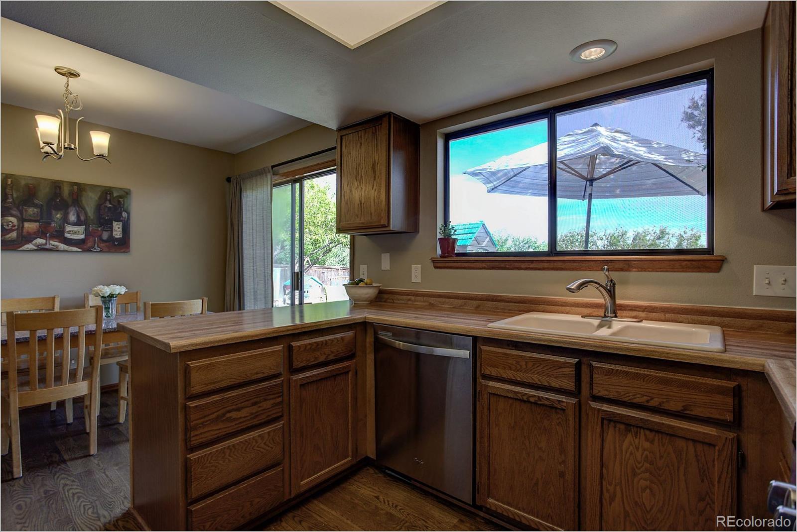 511 Ridgeglen Way Highlands Ranch, CO 80126 - Photo 8 of 33 Gallery Image 8