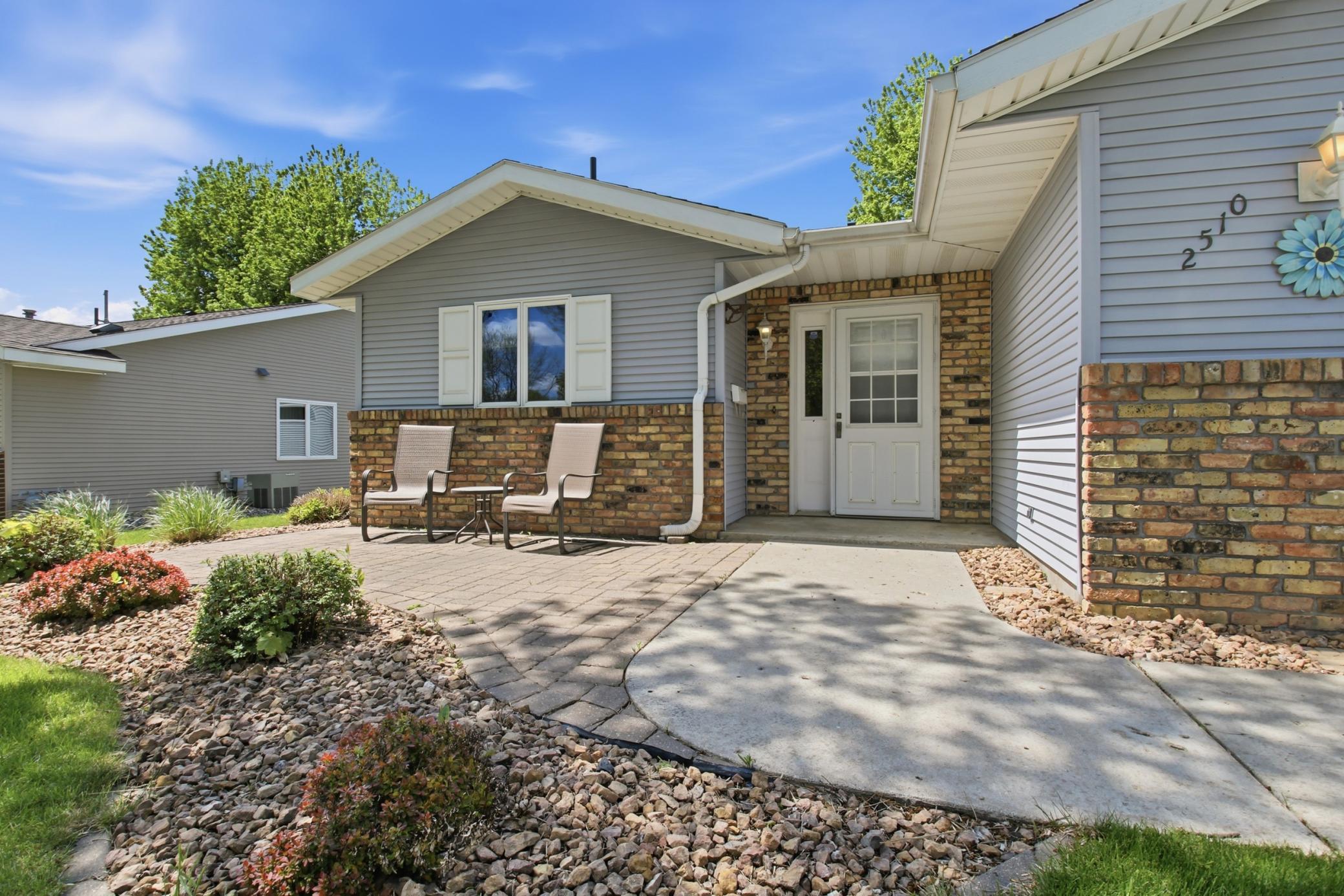 2510 9th Street Southwest Willmar, MN 56201 - Photo 2 of 26