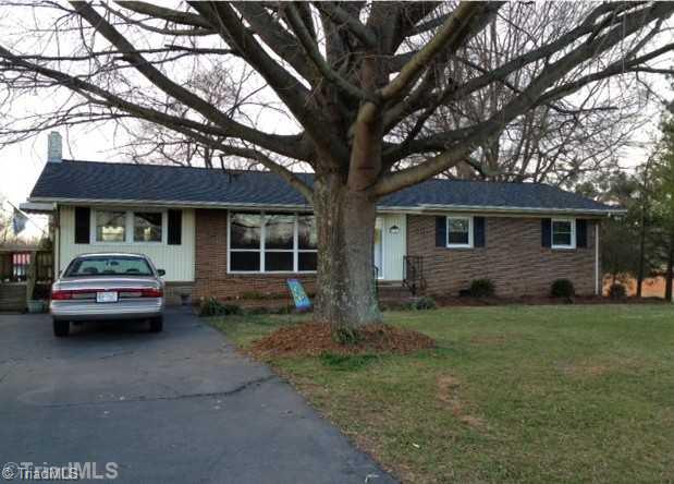 315 Dairy Road Reidsville, NC 27320 - Photo 2 of 16 Exterior Front.