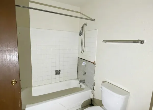 $49,900 | 6118 West Port Avenue, Milwaukee, WI 53223