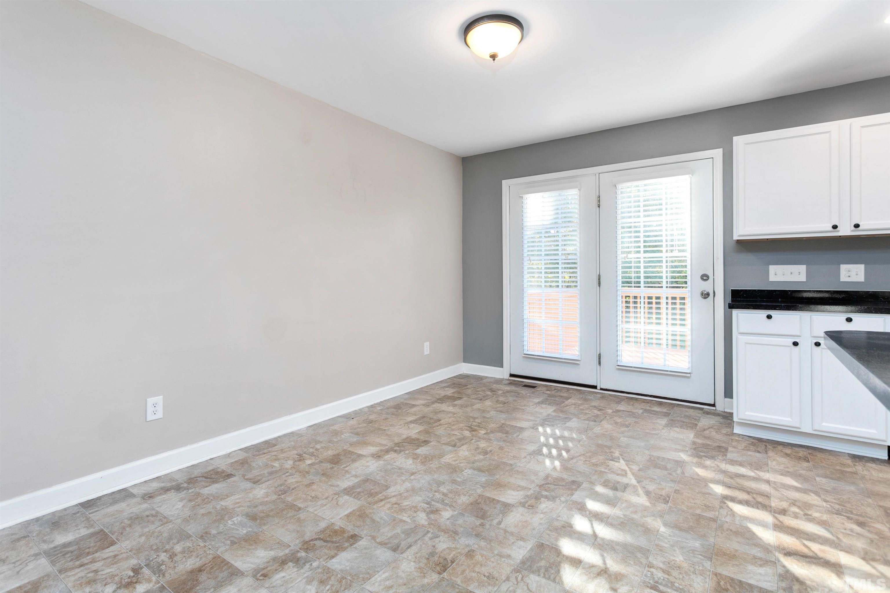 701 Old Farm Road Graham, NC 27253 - Photo 6 of 23 Gallery Image 6