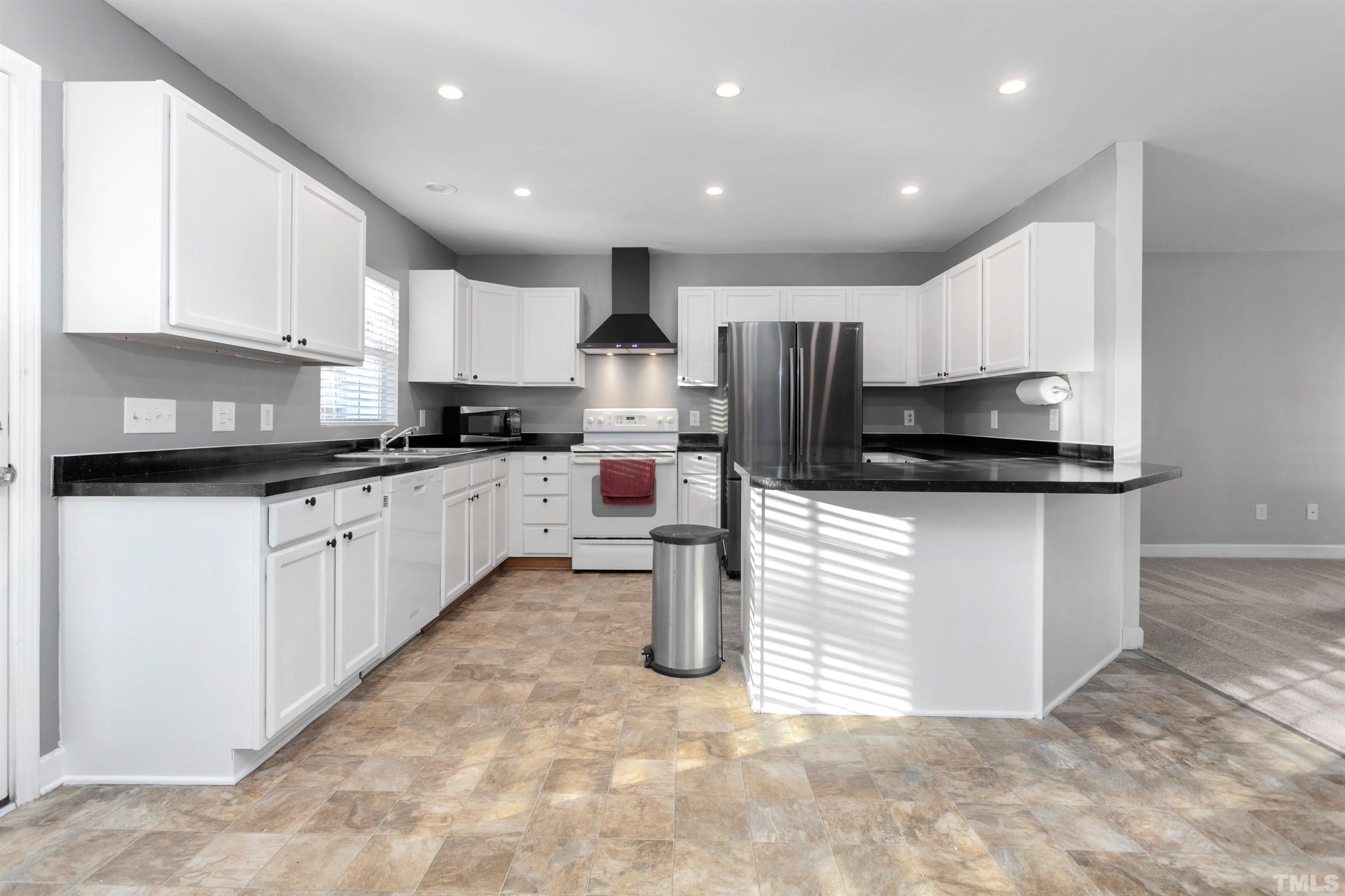 701 Old Farm Road Graham, NC 27253 - Photo 8 of 23 Gallery Image 8
