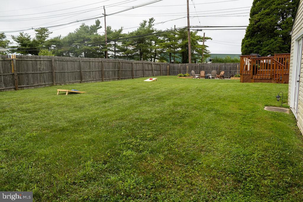 500 Davis Road Barrington, NJ 08007 - Photo 12 of 35 Professionally landscaped yard