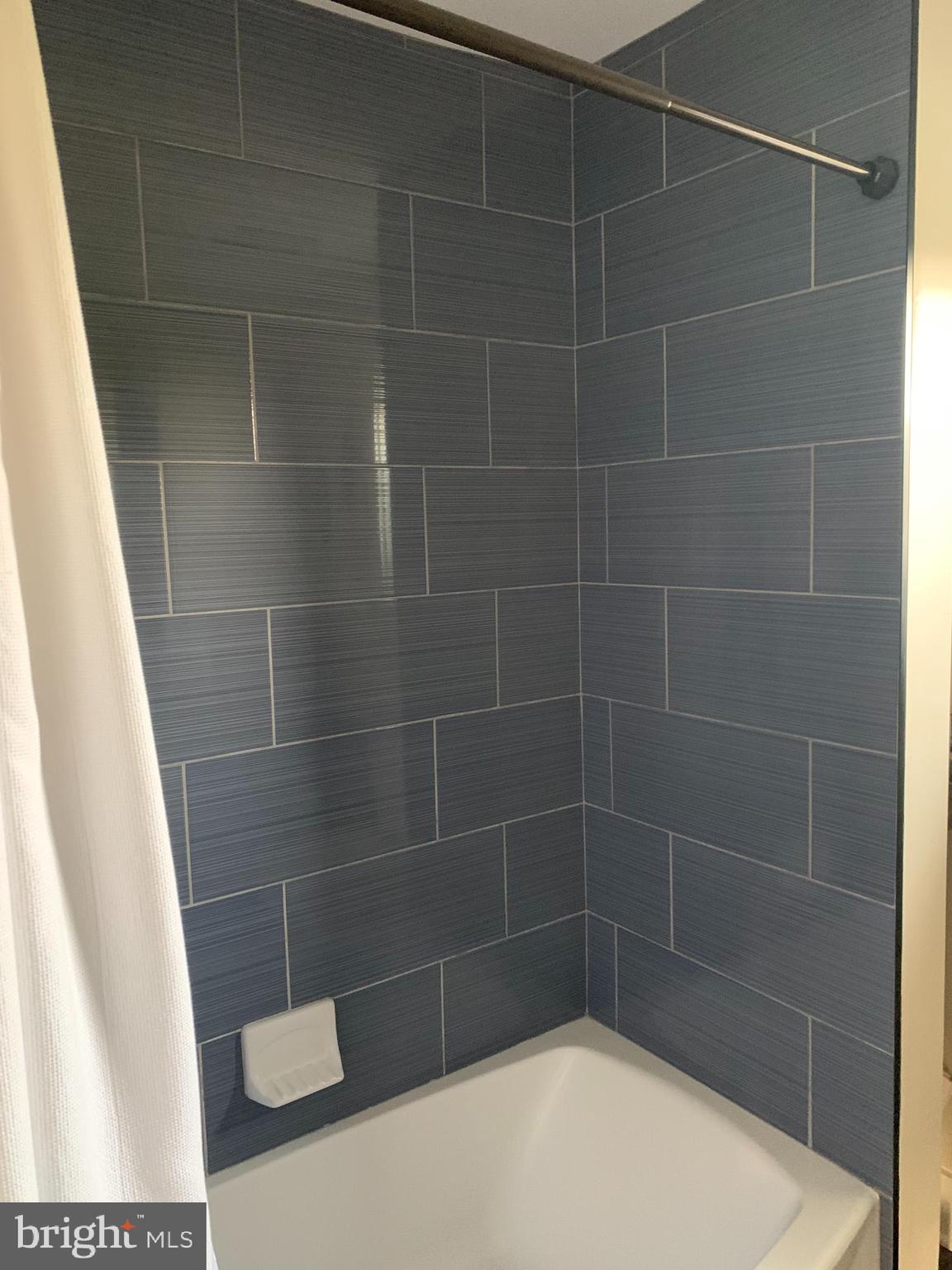 500 Davis Road Barrington, NJ 08007 - Photo 18 of 35 Oversized tub & large tile wall