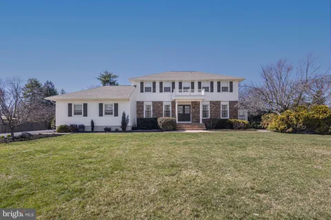$895,000 | 9 Larkspur Lane, Lawrence Township, NJ 08648