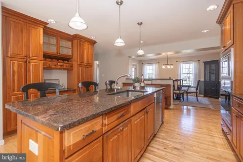 $895,000 | 9 Larkspur Lane, Lawrence Township, NJ 08648