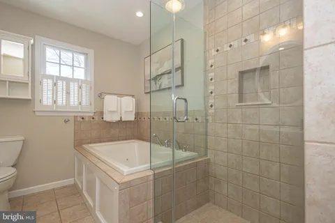 $895,000 | 9 Larkspur Lane, Lawrence Township, NJ 08648