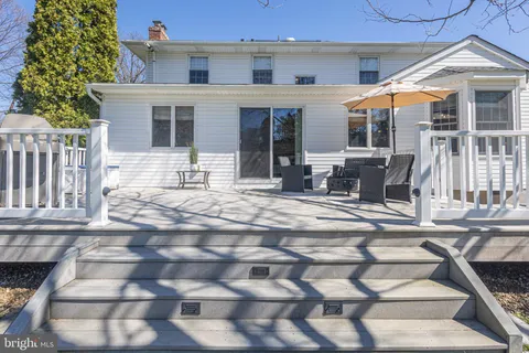 $895,000 | 9 Larkspur Lane, Lawrence Township, NJ 08648