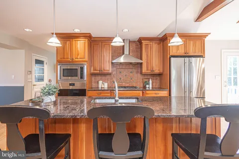 $895,000 | 9 Larkspur Lane, Lawrence Township, NJ 08648