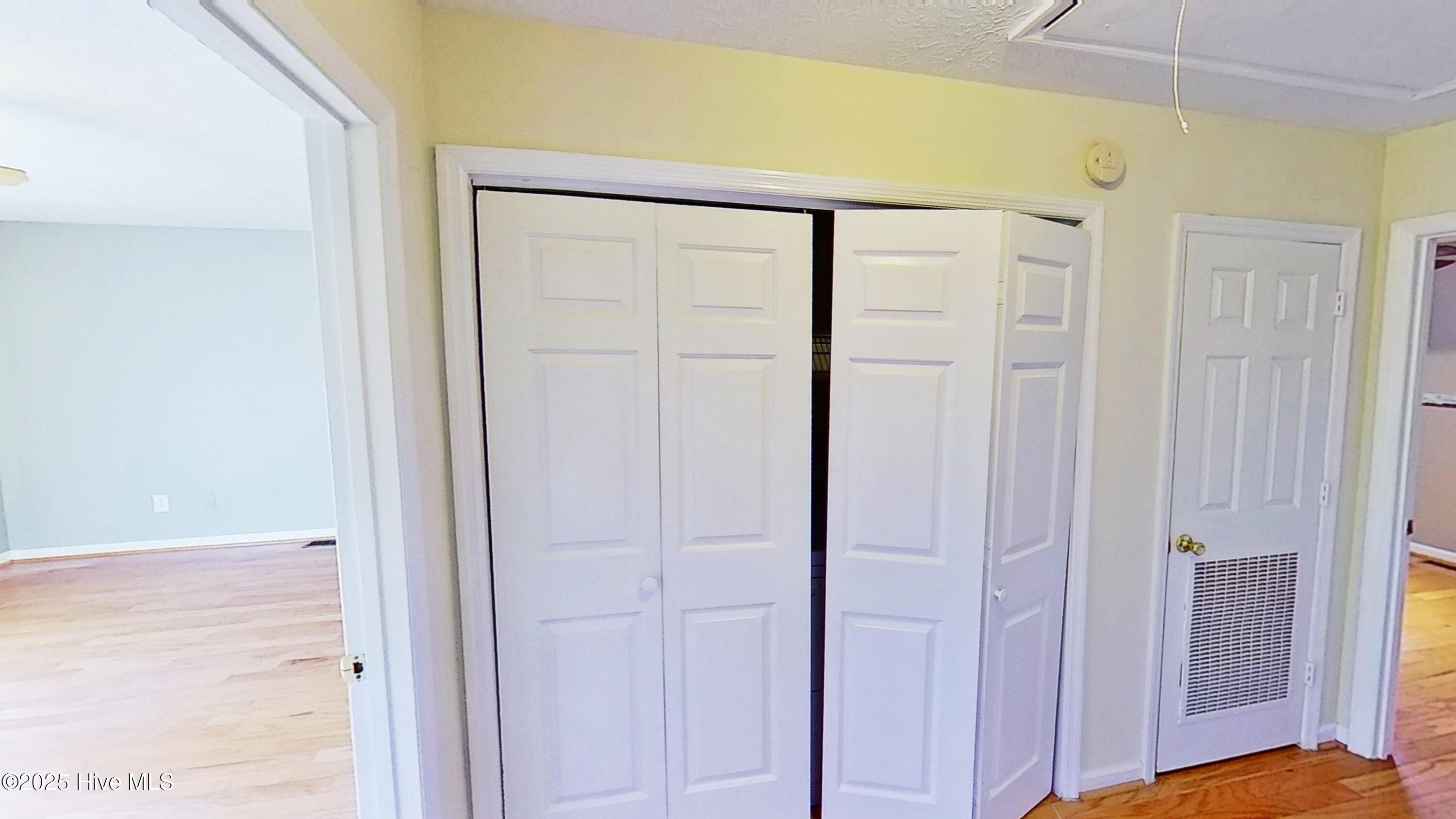 3998 Echo Farms Boulevard Wilmington, NC 28412 - Photo 16 of 29 13 - 3998 Echo Farms - Hall