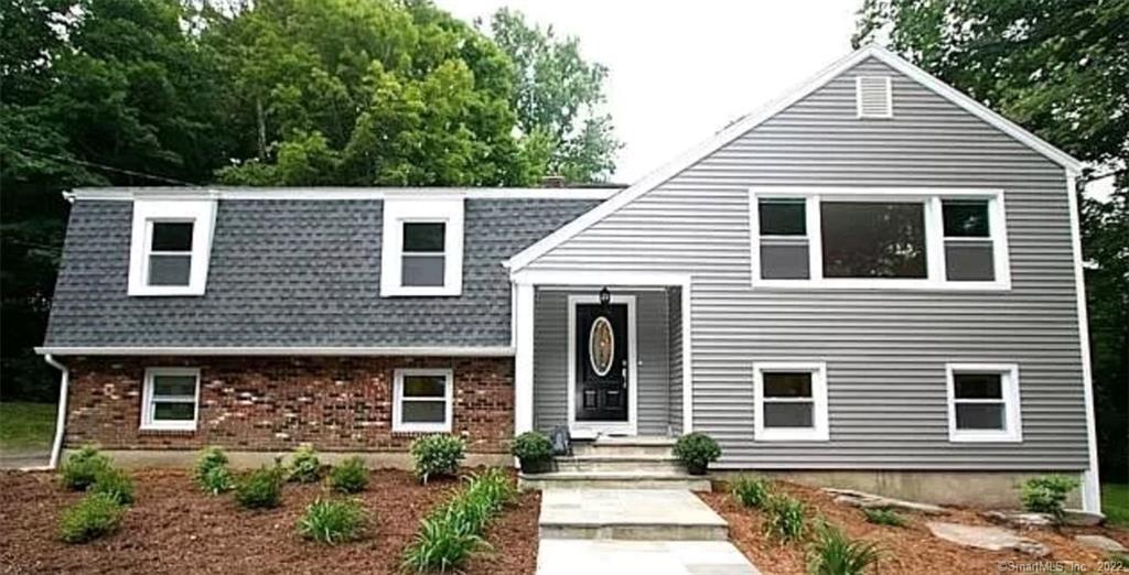 29 Porters Hill Road Trumbull, CT 06611 - Photo 1 of 1