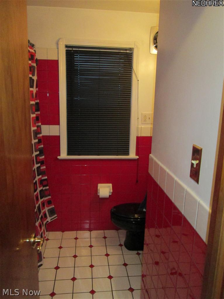 6915 Ridgewood Avenue Parma, OH 44129 - Photo 13 of 25