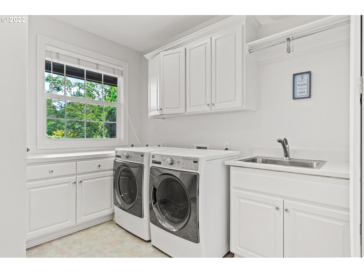 13017 Knaus Road Lake Oswego, OR 97034 - Photo 14 of 31 Gallery Image 14