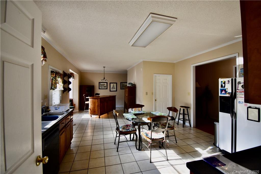 1399 Old York Road Chester, SC 29706 - Photo 9 of 42