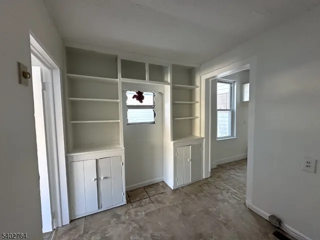 $1,700 | 210 Norway Avenue, Unit 1, Hamilton, NJ 08609