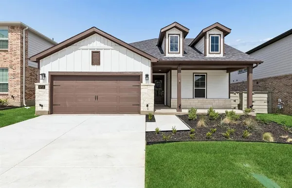 $389,990 | 8713 Leafy Lane, Justin, TX 76247