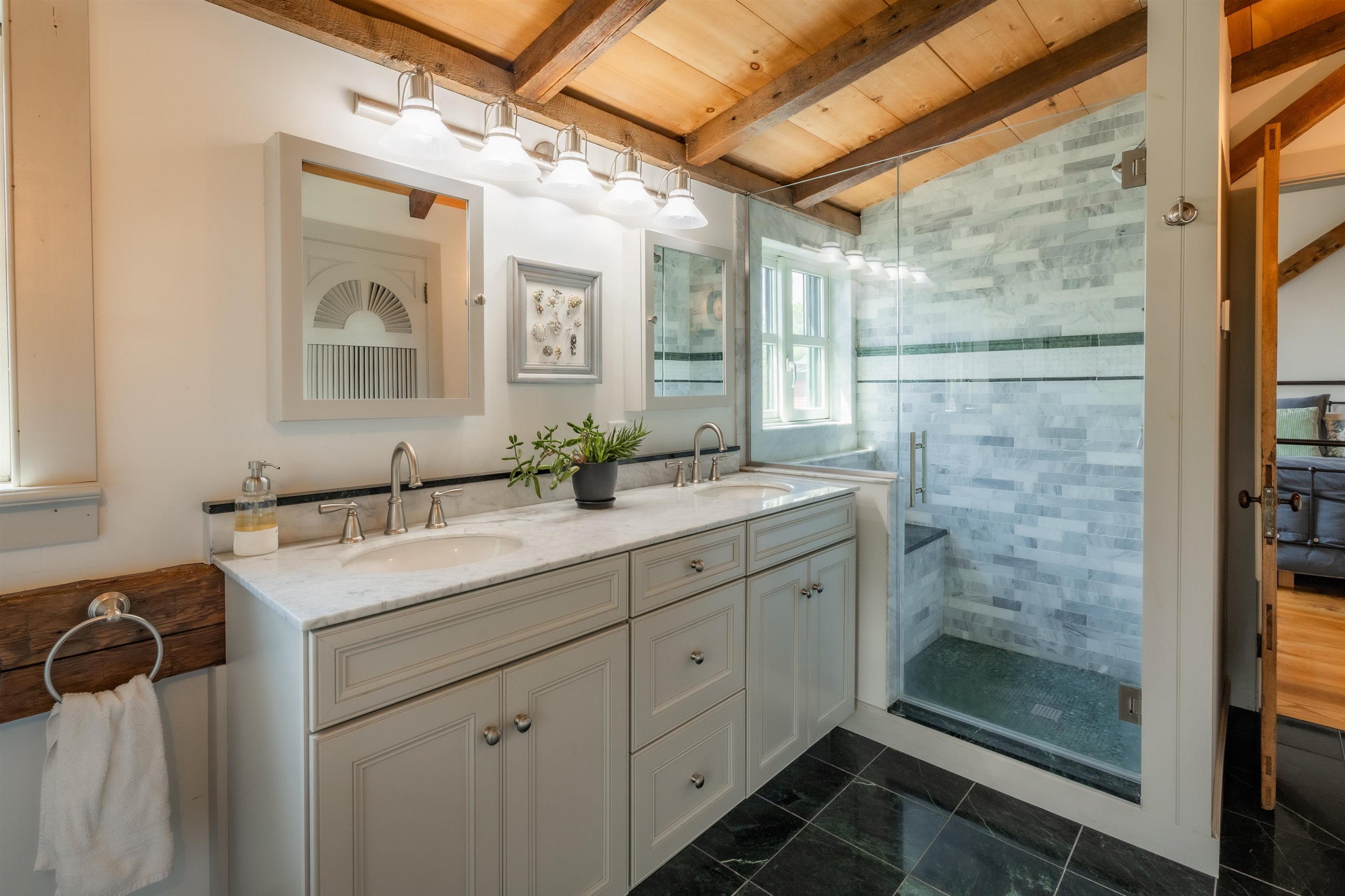1576 Ferry Road Charlotte, VT 05445 - Photo 41 of 60 Gallery Image 41