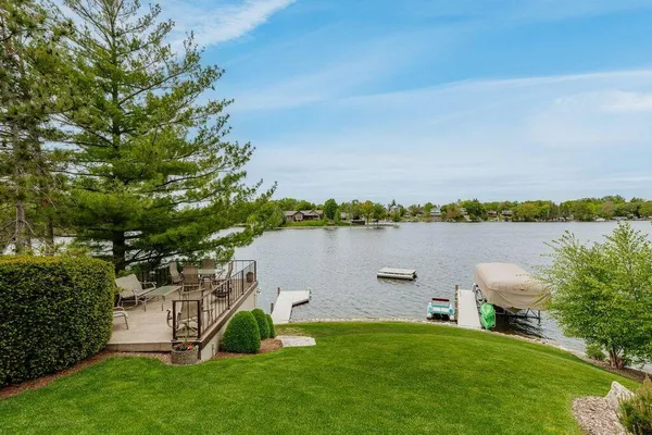 $2,599,000 | N50W35310 East Wisconsin Avenue, Oconomowoc, WI 53066