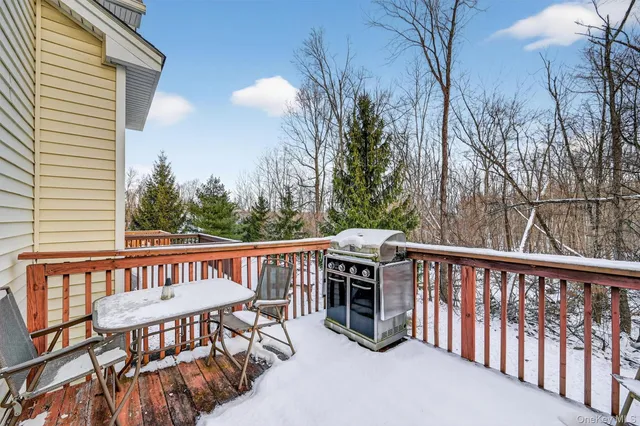 $485,000 | 40 Cornwall Lane, Middletown, NY 10940