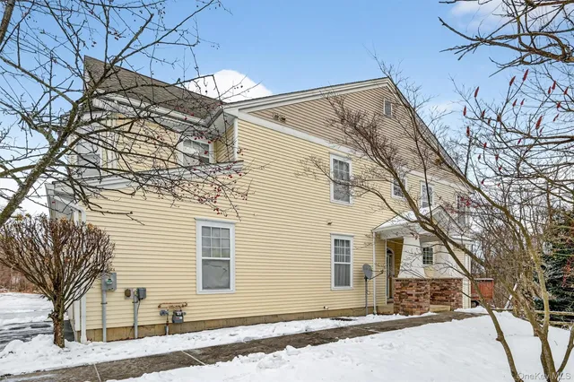 $485,000 | 40 Cornwall Lane, Middletown, NY 10940