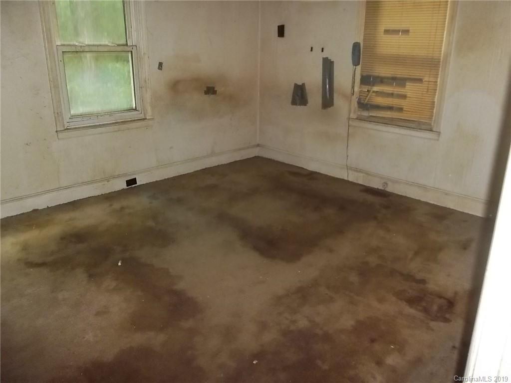 684 Sunderland Road Southwest Concord, NC 28027 - Photo 6 of 10