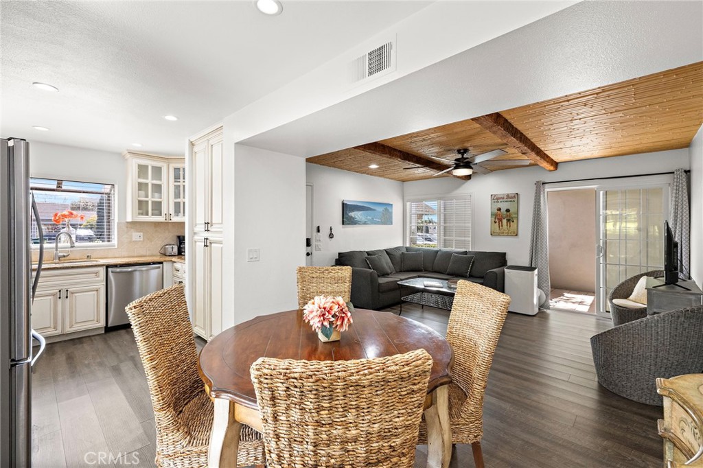 34044 Selva Road, Unit 150 Dana Point, CA 92629 - Photo 2 of 38 a living room with furniture