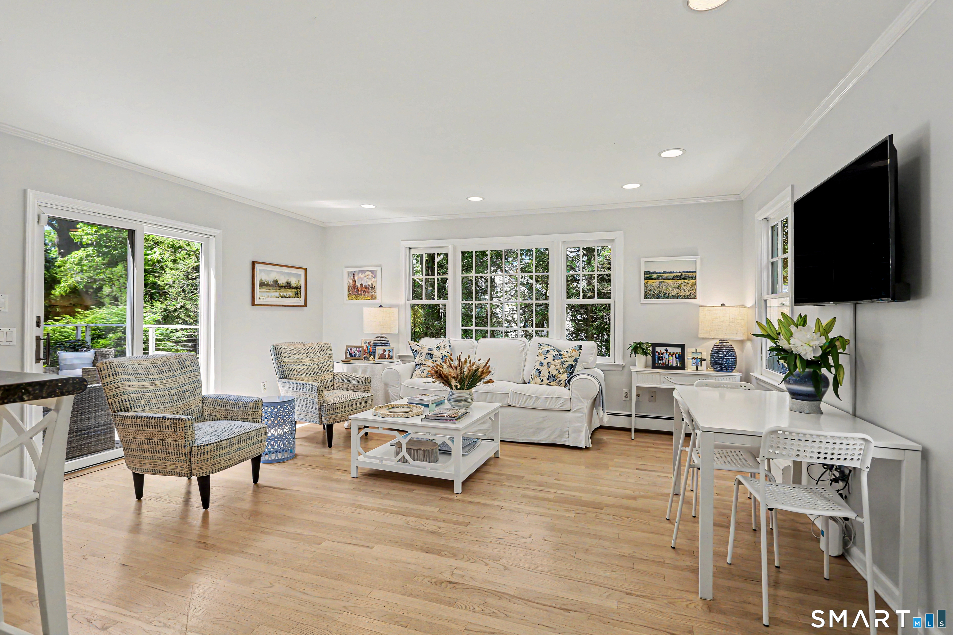 33 Walmsley Road Darien, CT 06820 - Photo 15 of 37