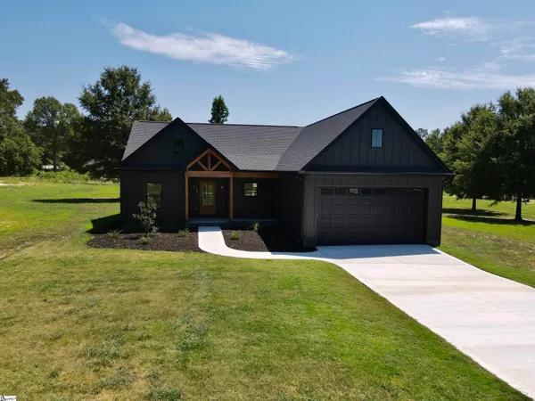 $478,000 | 408 Edgewood Drive, Belton, SC 29627