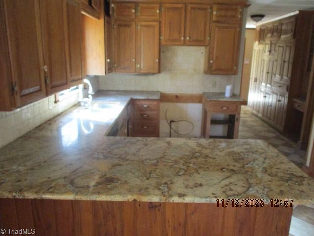 909 Outback Drive Ronda, NC 28670 - Photo 9 of 18 Kitchen