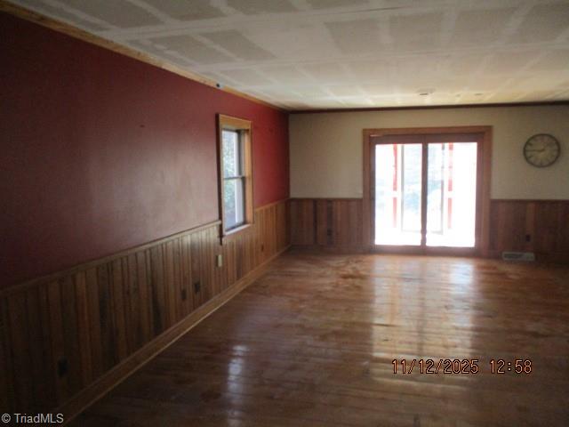 909 Outback Drive Ronda, NC 28670 - Photo 10 of 18 Great Room w FP