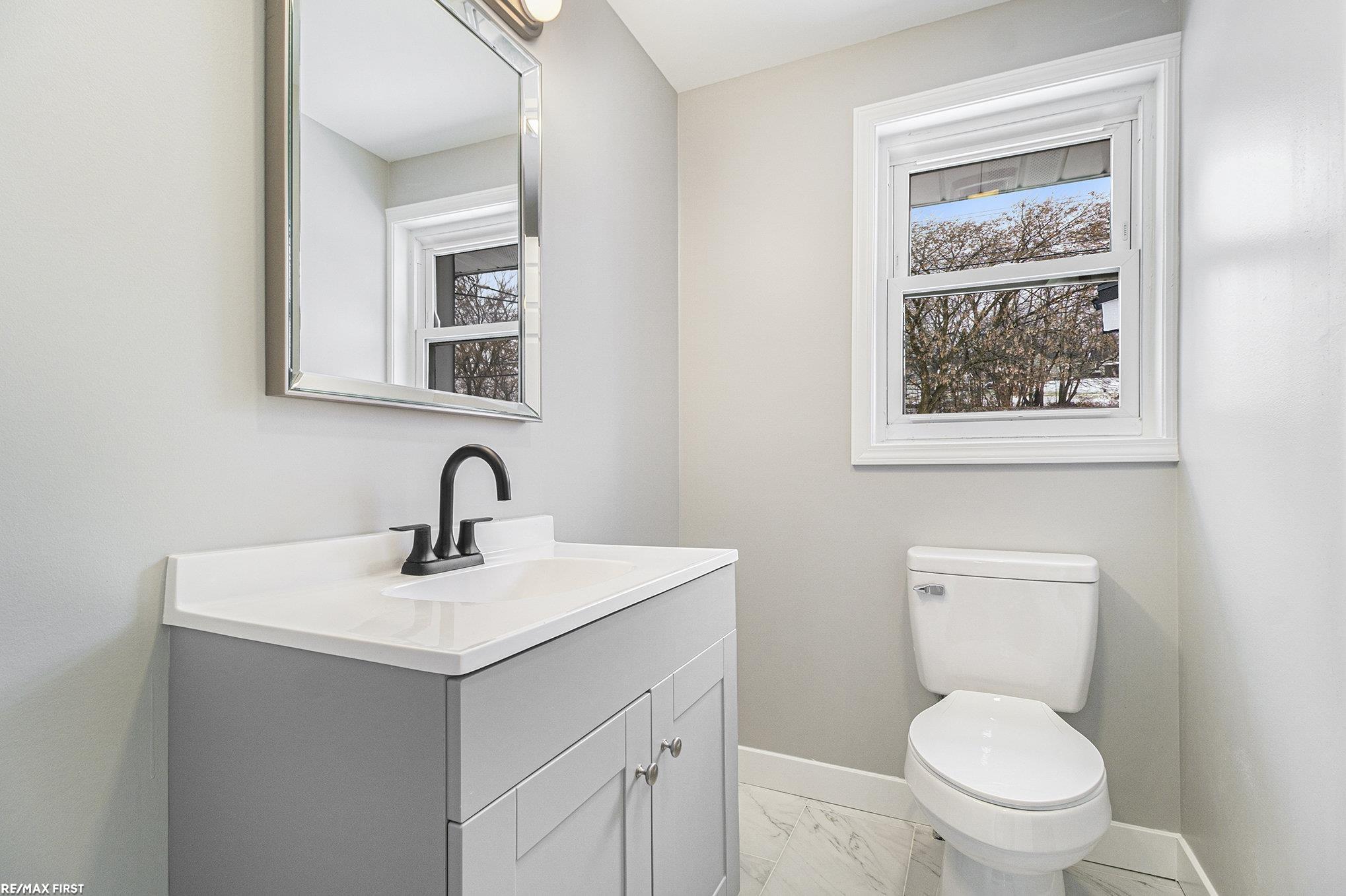 2196 Allerton Road Auburn Hills, MI 48326 - Photo 16 of 25 50133741-e02f4447-d074-4027-b590-b4e65000936b.JPG