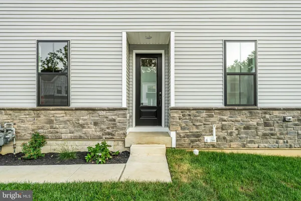$4,300 | 315 Gilman Street, Unit 168, Malvern, PA 19355