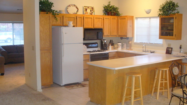 2601 Atrium Way Redding, CA 96003 - Photo 6 of 20 another kitchen view