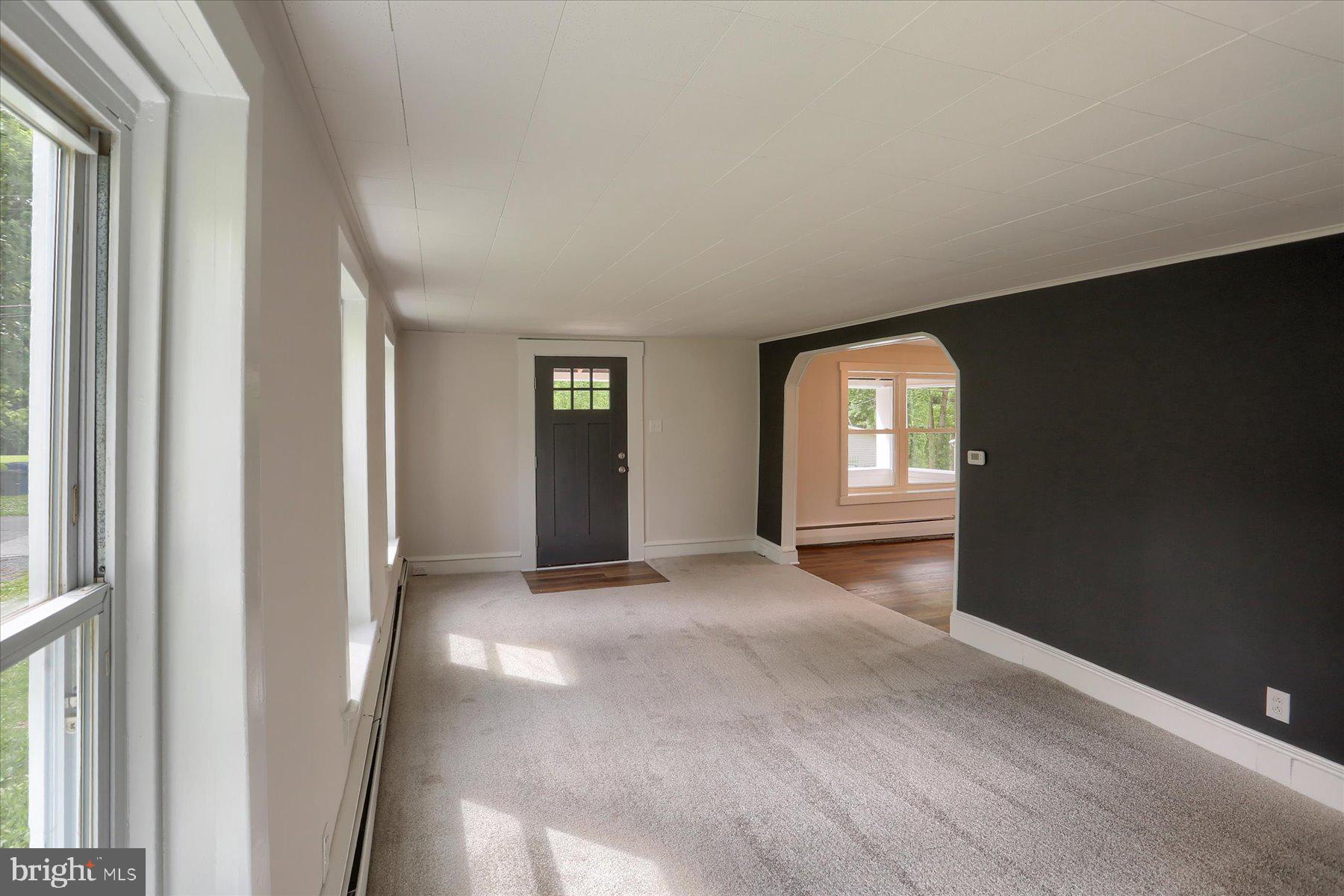 907 George Street Coatesville, PA 19320 - Photo 6 of 37