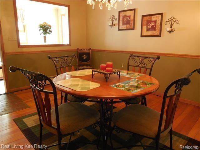 60430 Mt Vernon Road Rochester, MI 48306 - Photo 11 of 30 11.jpg