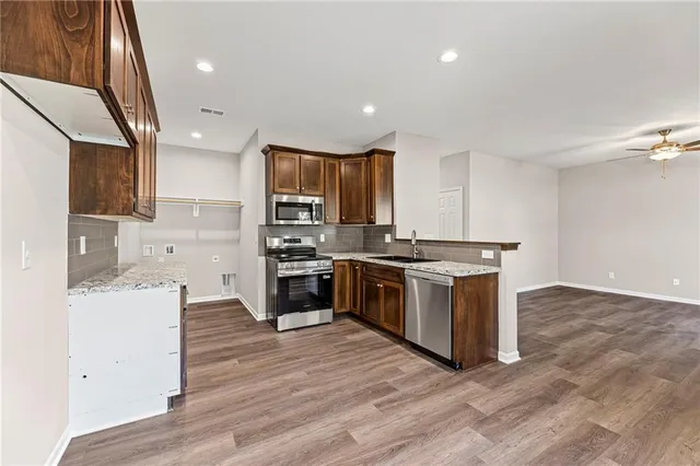 $216,900 | 844 East 7th Street, Ottawa, KS 66067