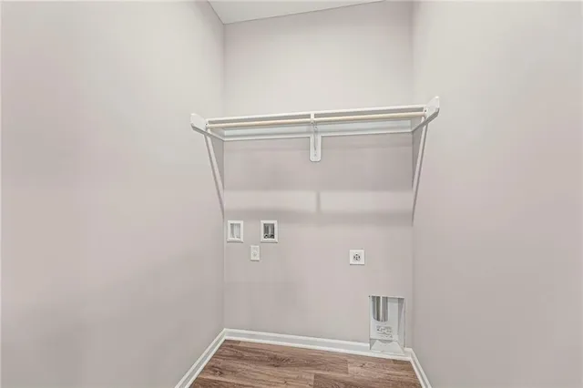 $216,900 | 844 East 7th Street, Ottawa, KS 66067