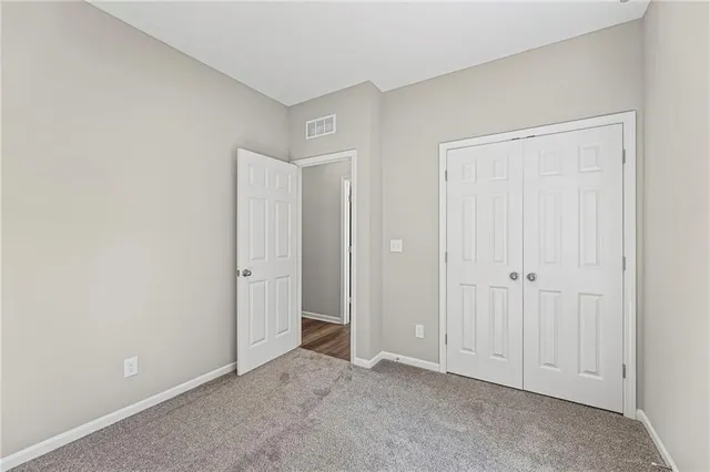 $216,900 | 844 East 7th Street, Ottawa, KS 66067