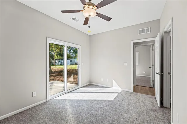 $216,900 | 844 East 7th Street, Ottawa, KS 66067