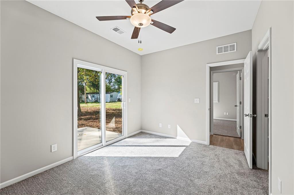 844 East 7th Street Ottawa, KS 66067 - Photo 23 of 36