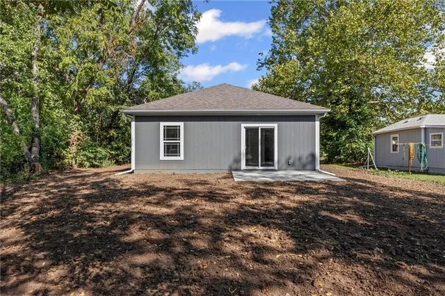 $216,900 | 844 East 7th Street, Ottawa, KS 66067